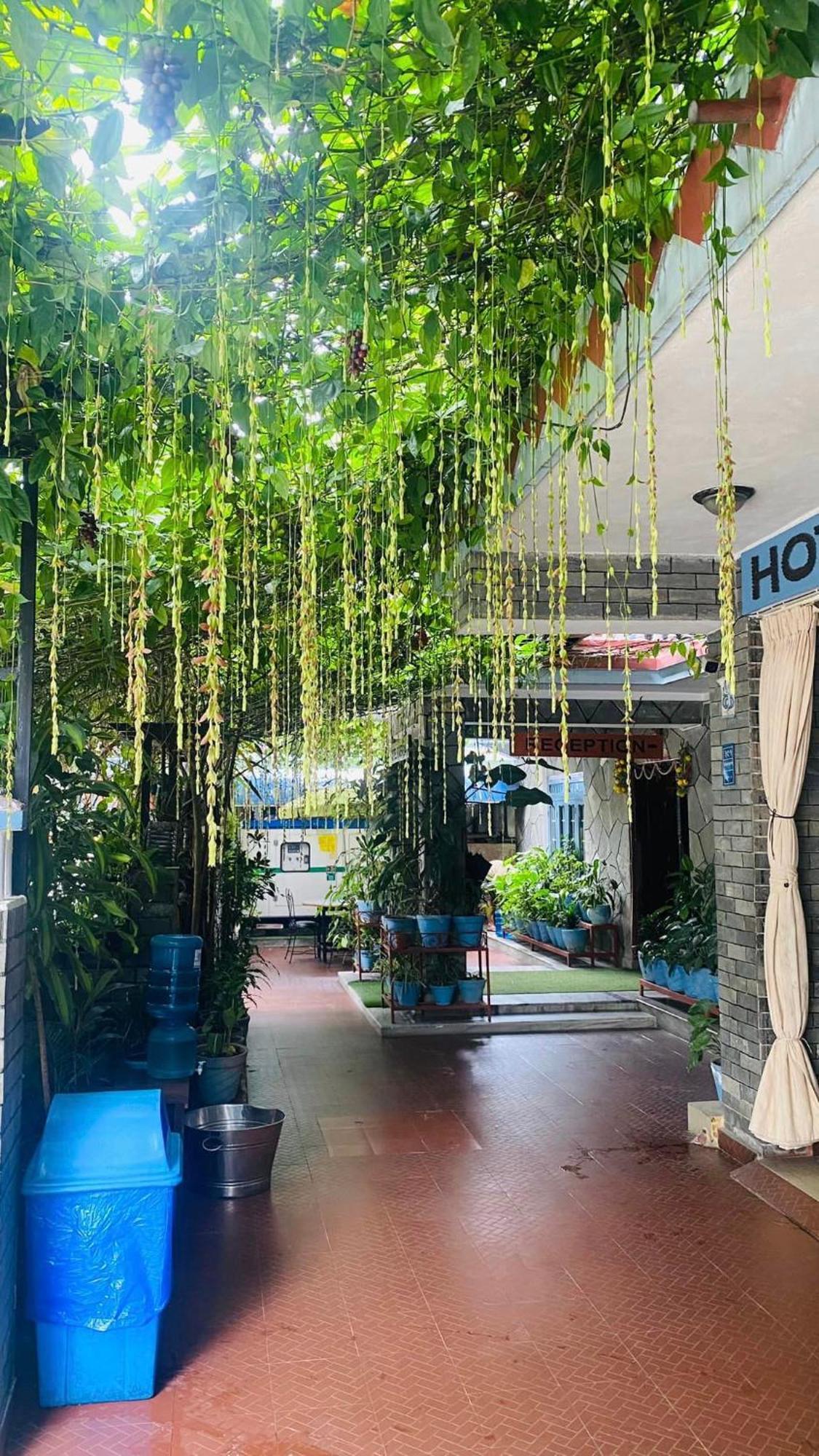 Hotel River Park Pokhara Luaran gambar
