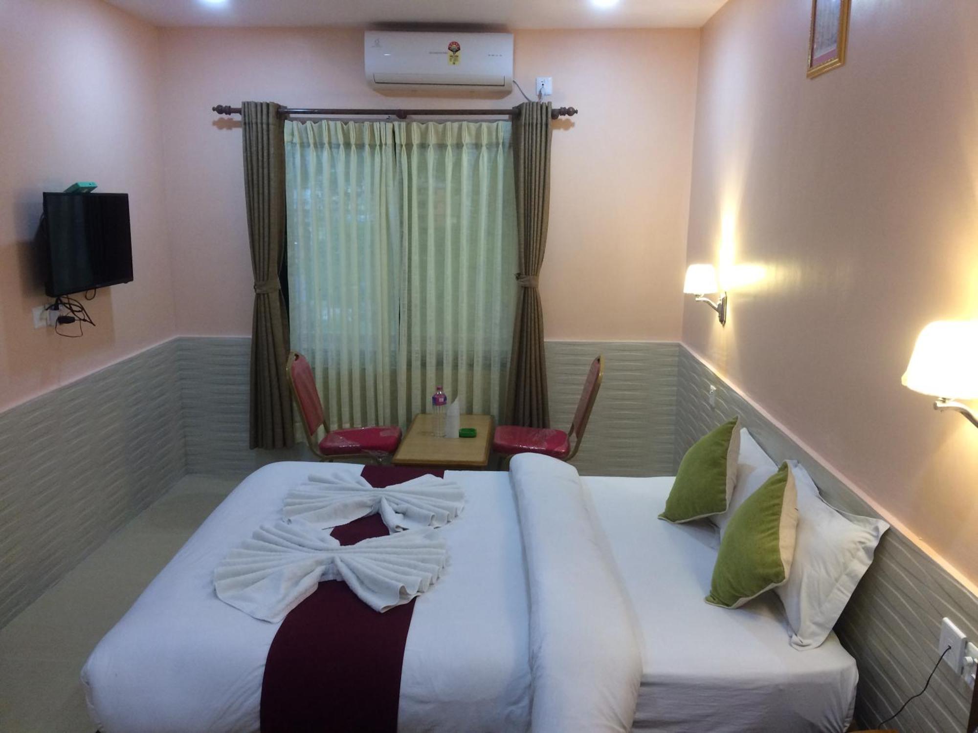 Hotel River Park Pokhara Luaran gambar