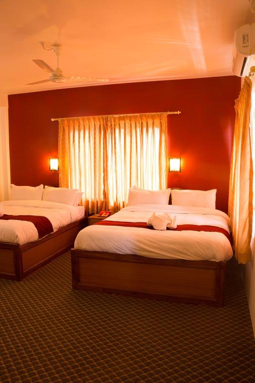 Hotel River Park Pokhara Luaran gambar