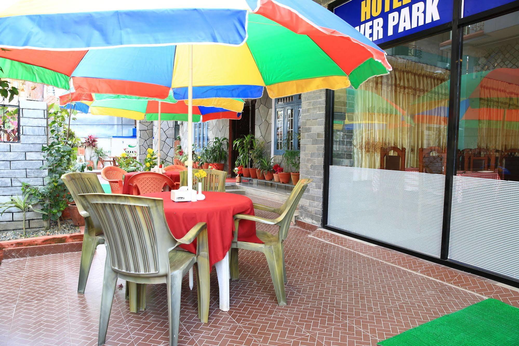 Hotel River Park Pokhara Luaran gambar